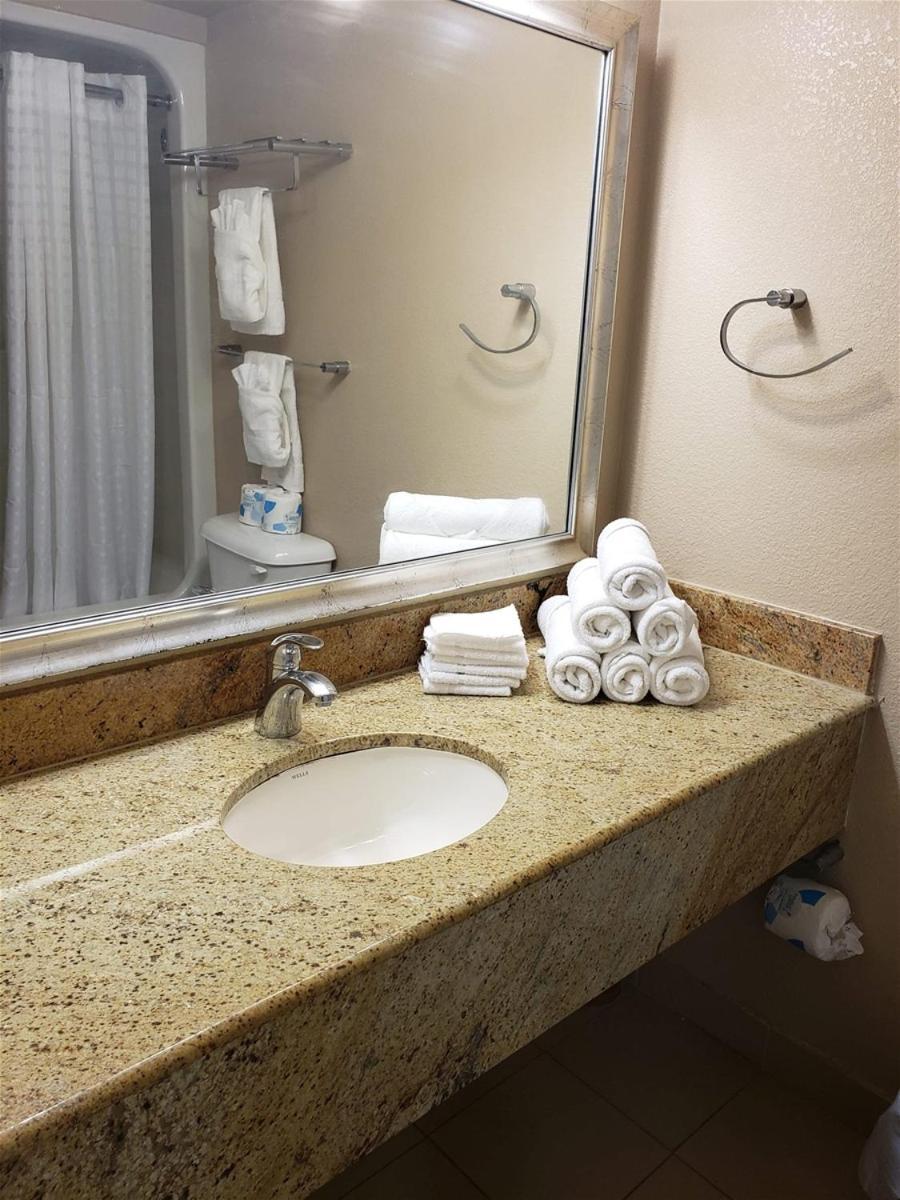 Unit 1005 At Sun N Sand Resort Myrtle Beach Room photo